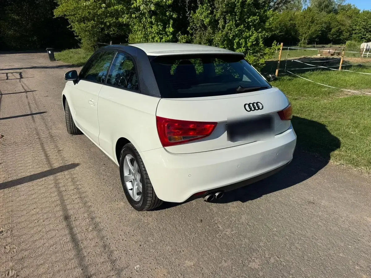 Gebraucht Audi A1 122 PS (89 kW) 2011 Weiß Kleinwagen