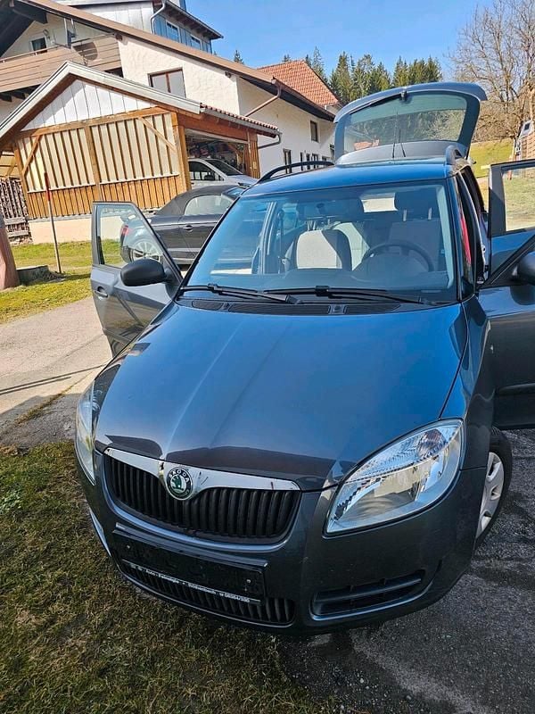 Gebraucht Skoda Fabia 2010 Grau Kombi