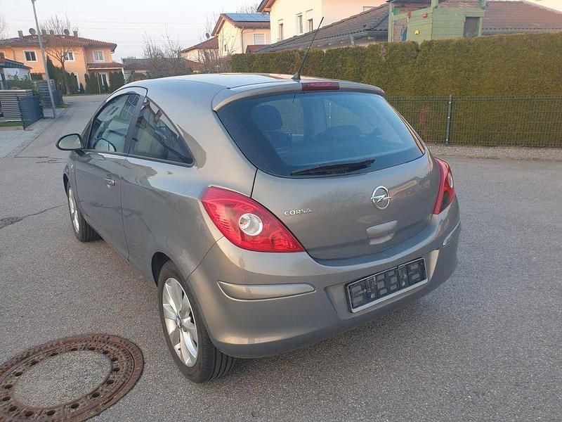 Gebraucht Opel Corsa Active 87 PS (63 kW) 2013 Kleinwagen