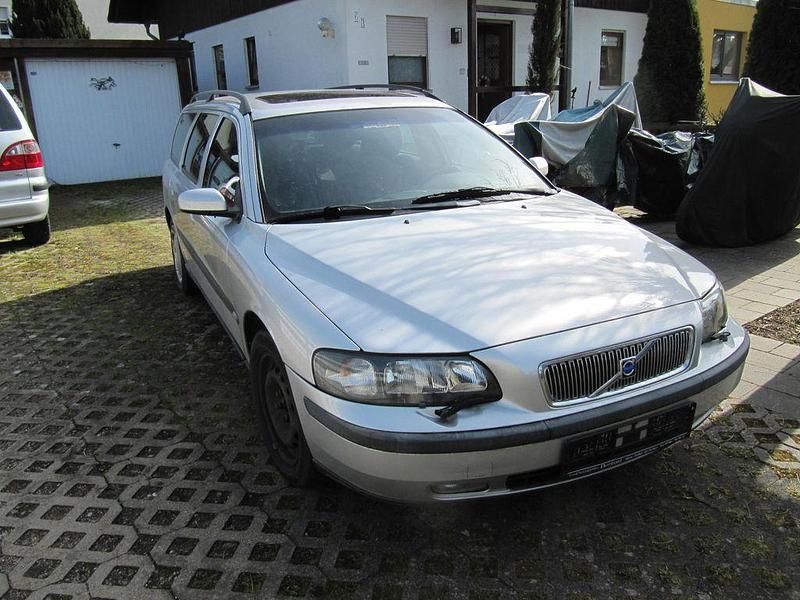 Gebraucht Volvo V70 163 PS (119 kW) 2003 Silber Kombi