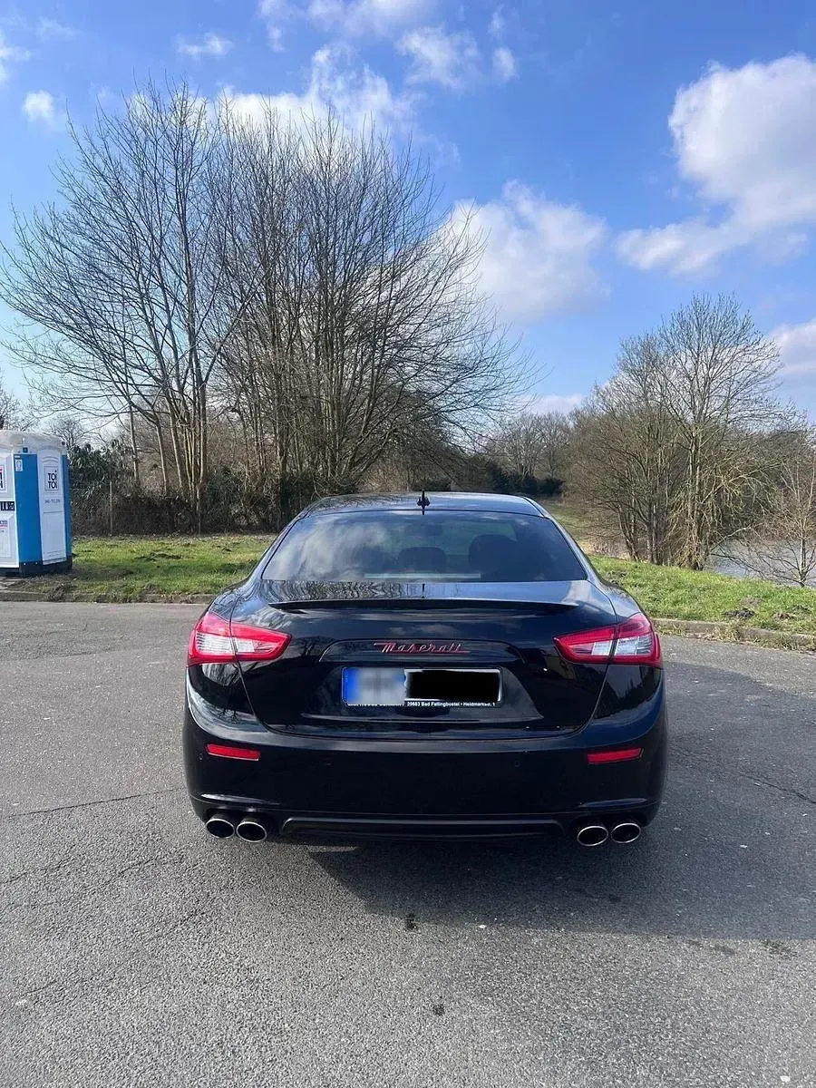 Gebraucht Maserati Ghibli 275 PS (202 kW) 2015 Schwarz Limousine