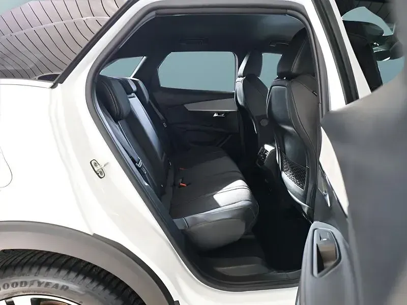 Gebraucht Peugeot 3008 136 PS (100 kW) 2024 Weiß SUV