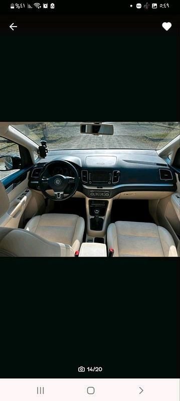 Second-hand VW Sharan 170 CP (125 kW) 2011 Negru Monovolum