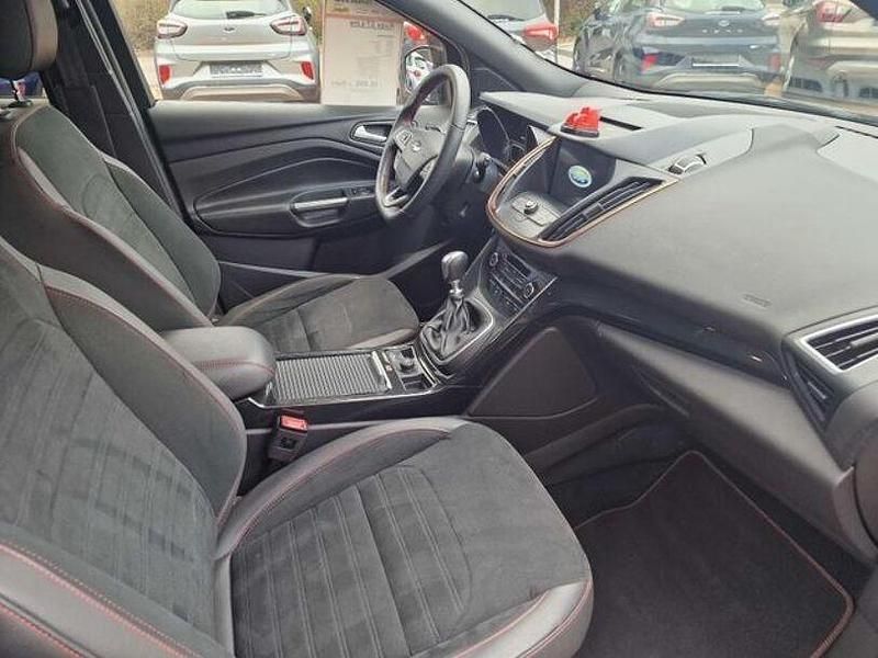 Gebraucht Ford Kuga ST-Line 150 PS (110 kW) 2019 Magneticgrau (metallic) (metallic) SUV