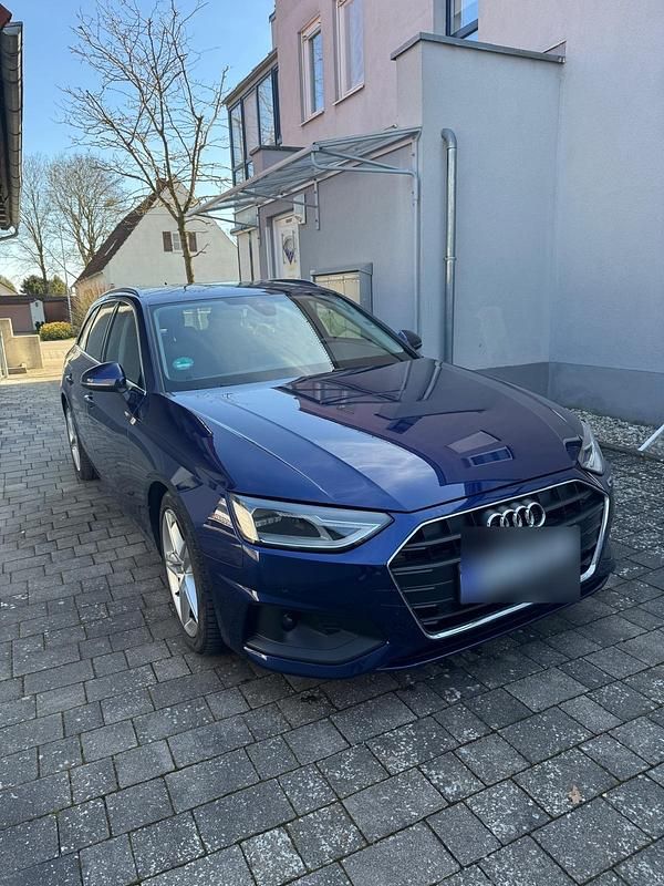 Gebraucht Audi A4 136 PS (100 kW) 2021 Blau Kombi