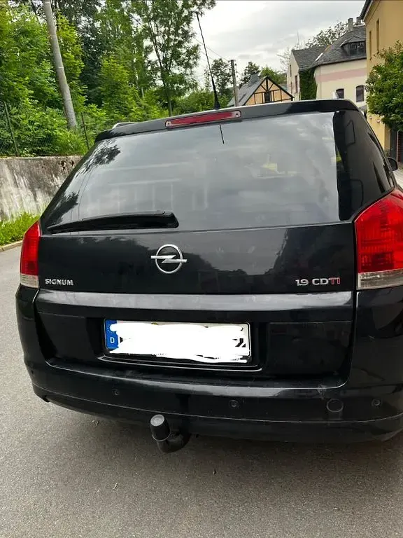 Gebraucht Opel Signum Edition+ 150 PS (110 kW) 2008 Schwarz Kleinwagen