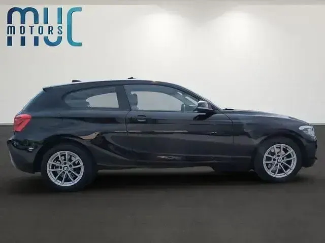 Second-hand BMW 120 Advantage 190 CP (139 kW) 2016 Negru Hatchback