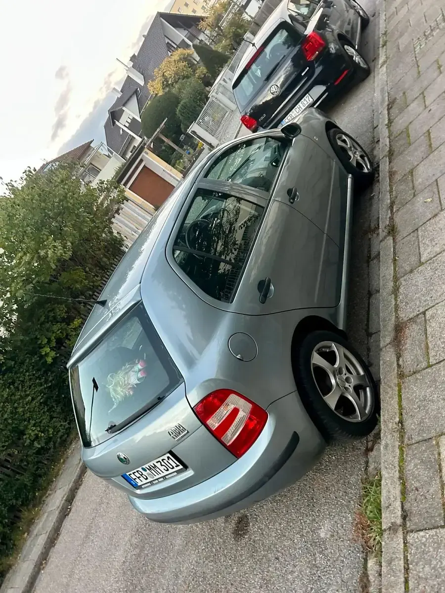 Gebraucht Skoda Fabia 54 PS (39 kW) 2007 Silber Kleinwagen