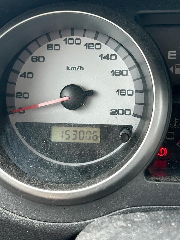 Gebraucht Suzuki Ignis 70 PS (51 kW) 2004 Grau Kleinwagen