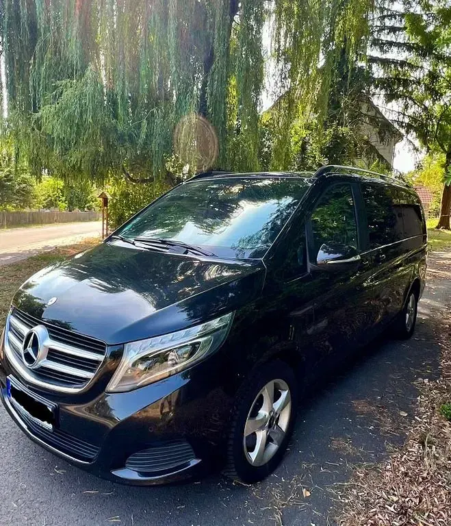 Gebraucht Mercedes V220 Edition 163 PS (119 kW) 2014 Schwarz Van / Kleinbus