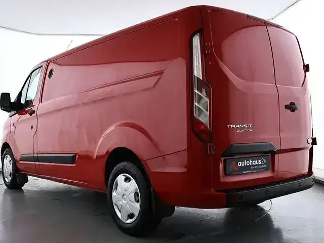 Gebraucht Ford Transit Custom Trend 131 PS (96 kW) 2022 Rot Limousine