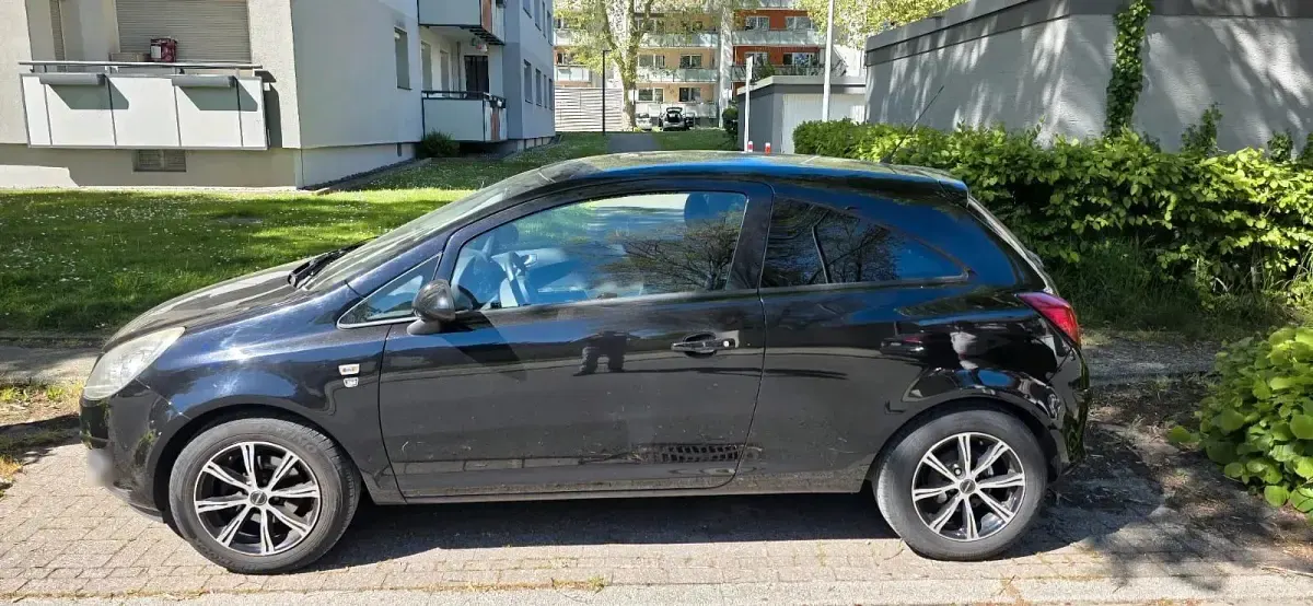 Gebraucht Opel Corsa 87 PS (63 kW) 2010 Schwarz Kleinwagen