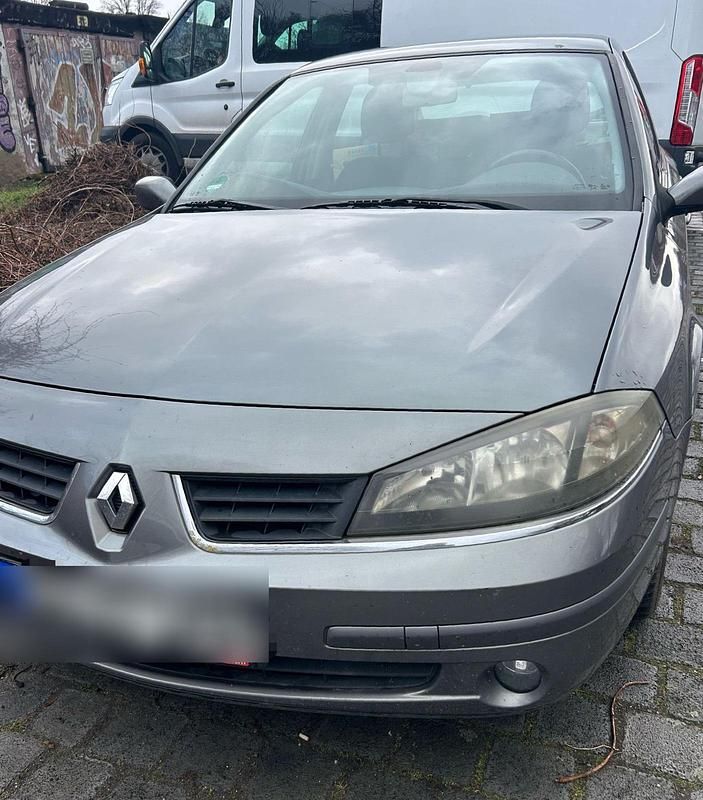 Gebraucht Renault Laguna II 75 PS (55 kW) 2005 Grau Limousine