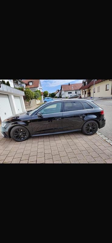 Schwarz Gebraucht 2016 Audi A3 S-Line Kombi | 13.600 € (Fairer Preis) - Bild 1/4