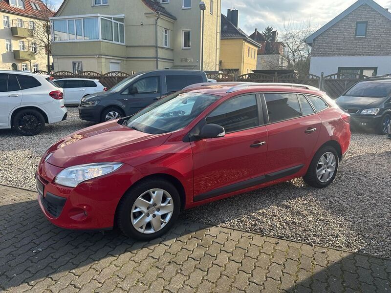 Gebraucht Renault Mégane III 101 PS (74 kW) 2012 Rot Limousine
