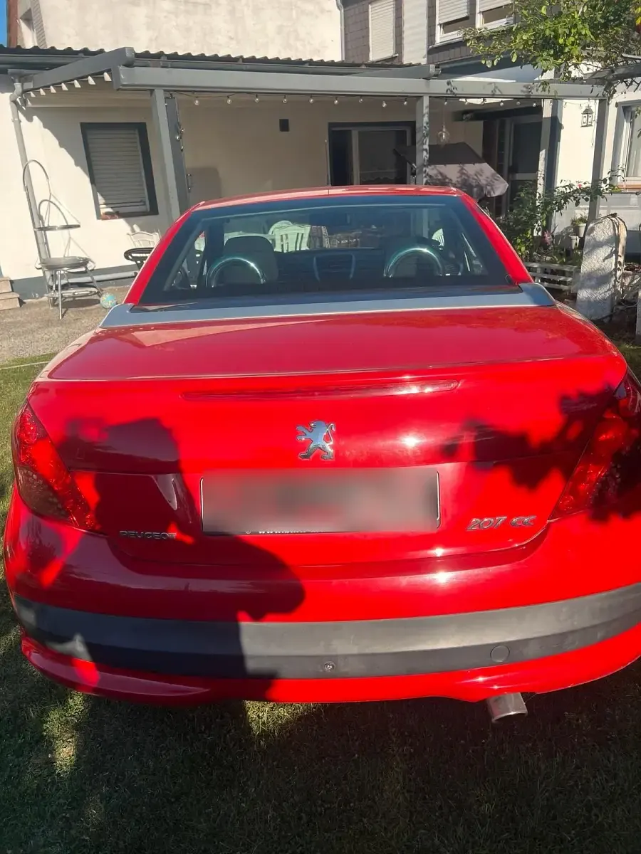 Gebraucht Peugeot 207 CC 109 PS (80 kW) 2008 Rot Cabrio