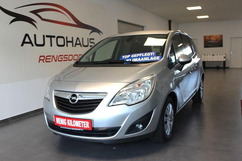 Gebraucht Opel Meriva 120 PS (88 kW) 2012 Silber Van / Kleinbus