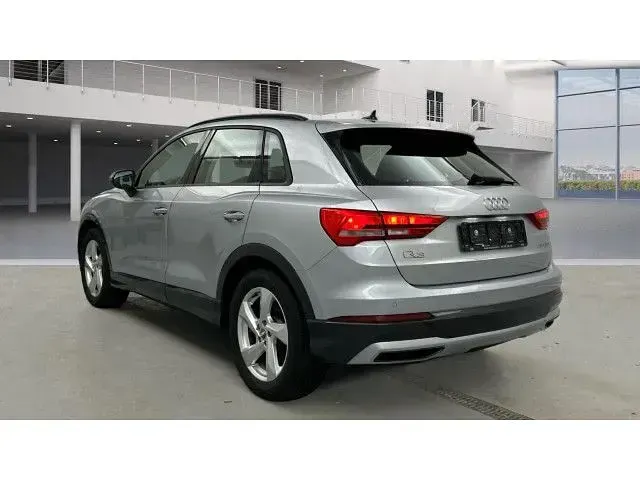 Second-hand Audi Q3 Advanced 150 CP (110 kW) 2020 Argintiu SUV