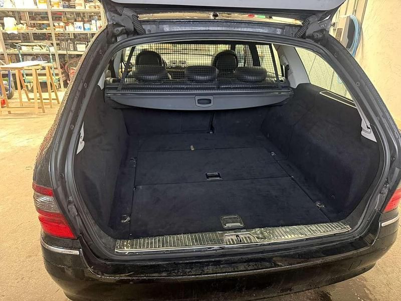 Gebraucht Mercedes E220 170 PS (125 kW) 2007 Schwarz Kombi