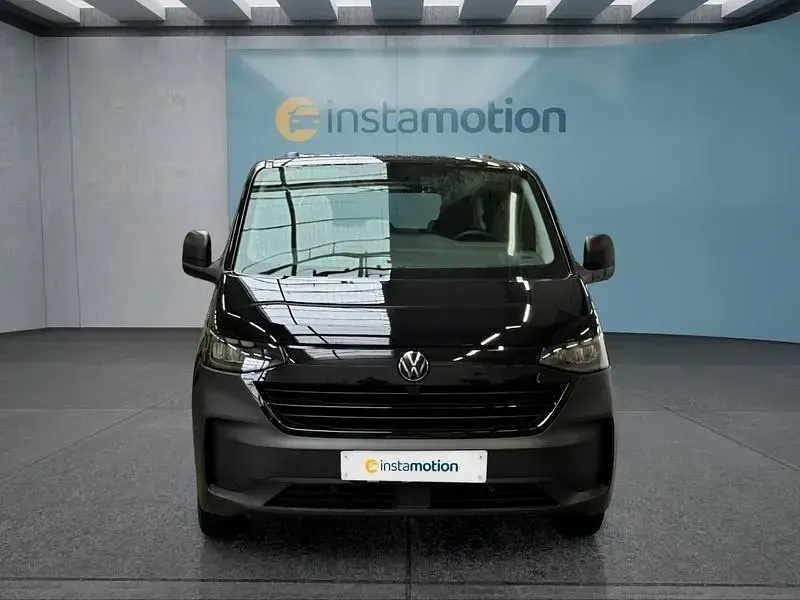 Neu VW Caravelle 150 PS (110 kW) 2025 Blau Van
