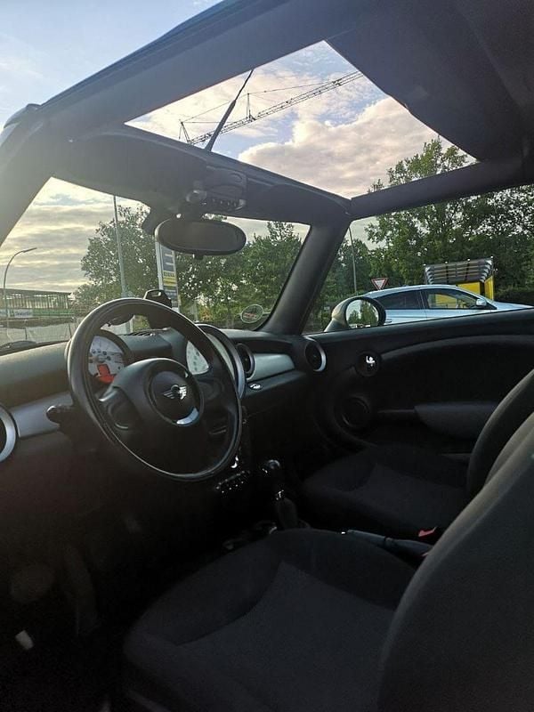 Gebraucht Mini ONE 98 PS (72 kW) 2011 Weiß Kleinwagen