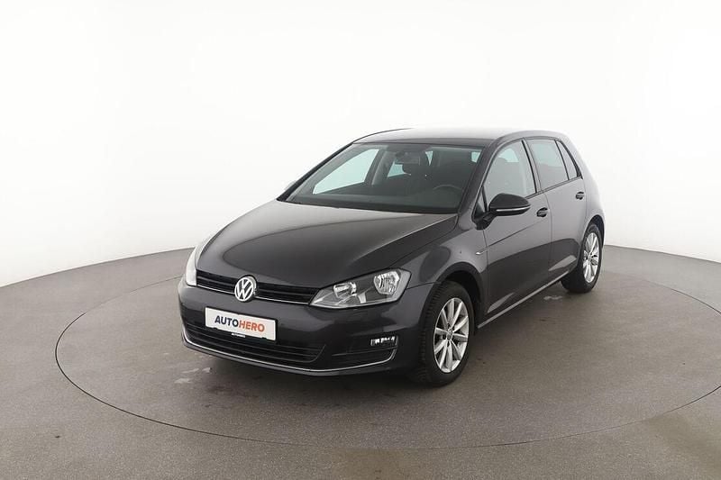Grau Gebraucht 2015 VW Golf VII LOUNGE Limousine | 10.240 € (Guter Preis) - Bild 1/3