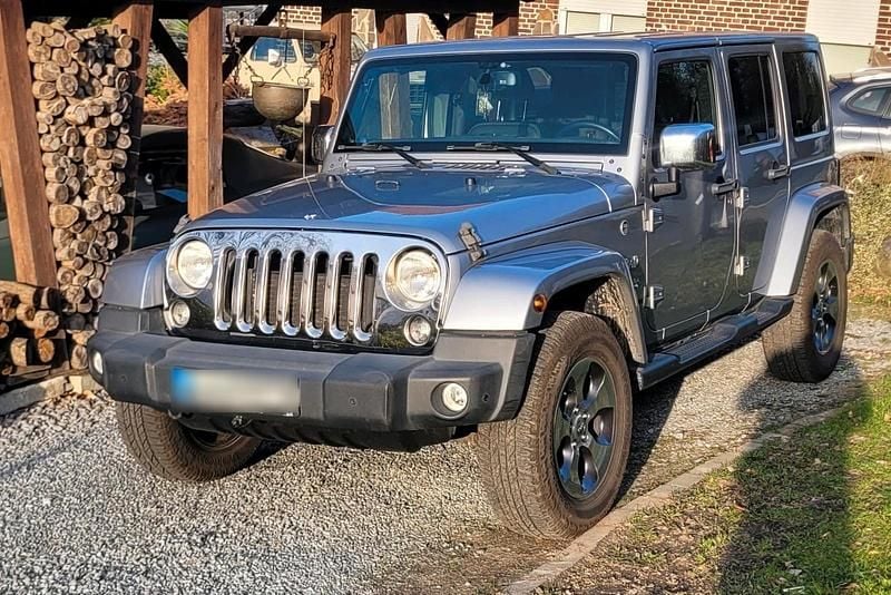 Gebraucht Jeep Wrangler Sahara 200 PS (147 kW) 2017 Silber SUV