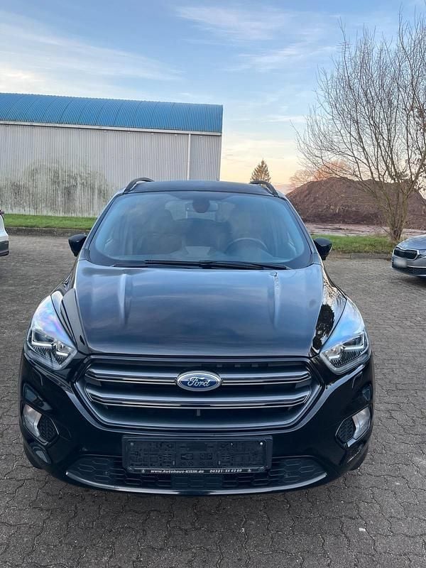 Gebraucht Ford Kuga ST-Line 179 PS (131 kW) 2020 Schwarz SUV