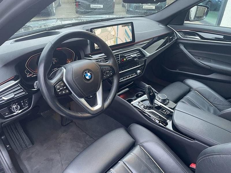 Gebraucht BMW 540 Sport Line 340 PS (250 kW) 2022 Schwarz Kombi