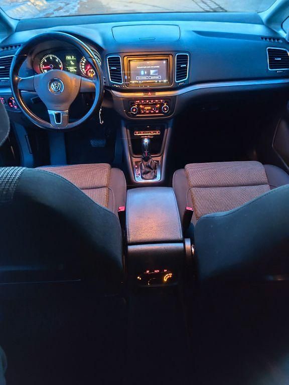 Gebraucht VW Sharan Comfortline 140 PS (102 kW) 2011 Schwarz Van / Kleinbus