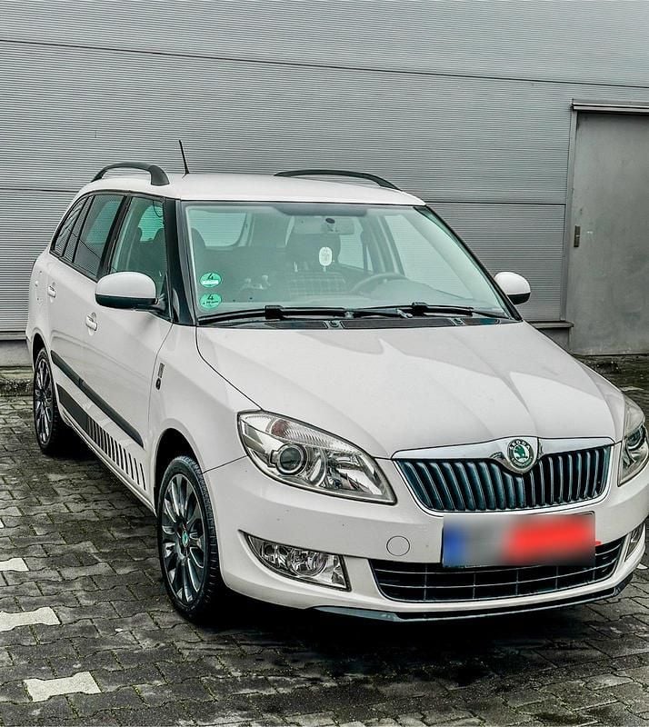 Gebraucht Skoda Fabia Style 105 PS (77 kW) 2013 Weiß Kombi