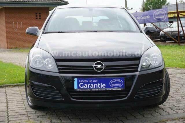 Gebraucht Opel Astra Enjoy 105 PS (77 kW) 2004 Schwarz metallic Limousine