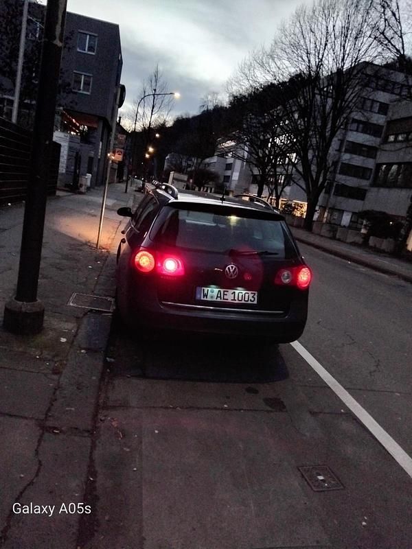 Gebraucht VW Passat 116 PS (85 kW) 2006 Blau Kombi