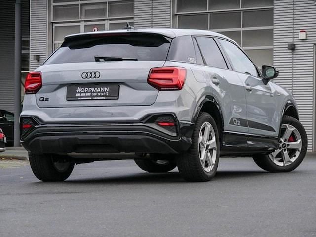 Gebraucht Audi Q2 S-Line 150 PS (110 kW) 2023 Pfeilgrau perleffekt SUV