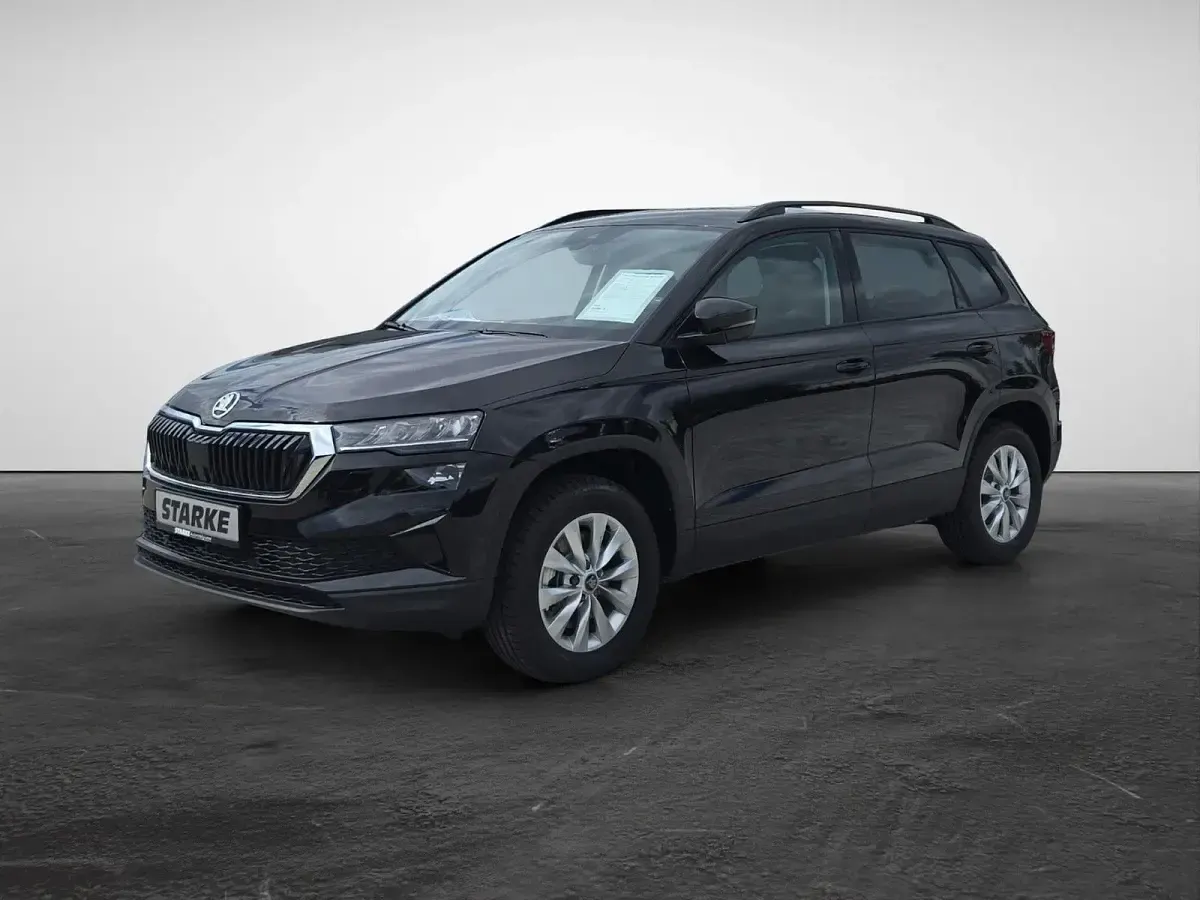 Neu Skoda Karoq Selection 150 PS (110 kW) 2026 Weiß (moonweiss metallic) SUV