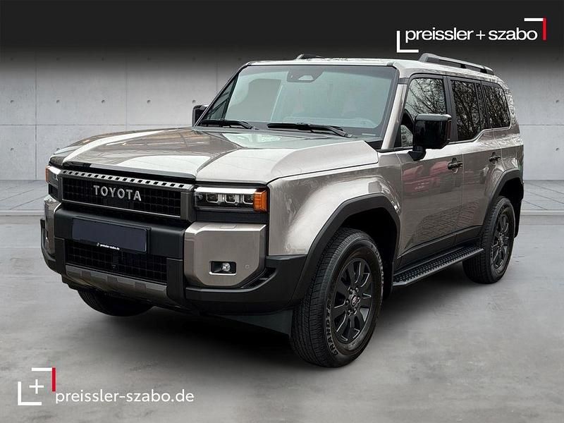 Braun Neu 2025 Toyota Land Cruiser Executive SUV | 82.783 € (Guter Preis) - Bild 1/4