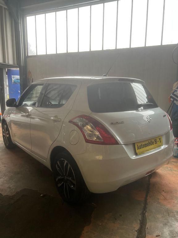 Gebraucht Suzuki Swift 94 PS (69 kW) 2016 Weiß Kleinwagen