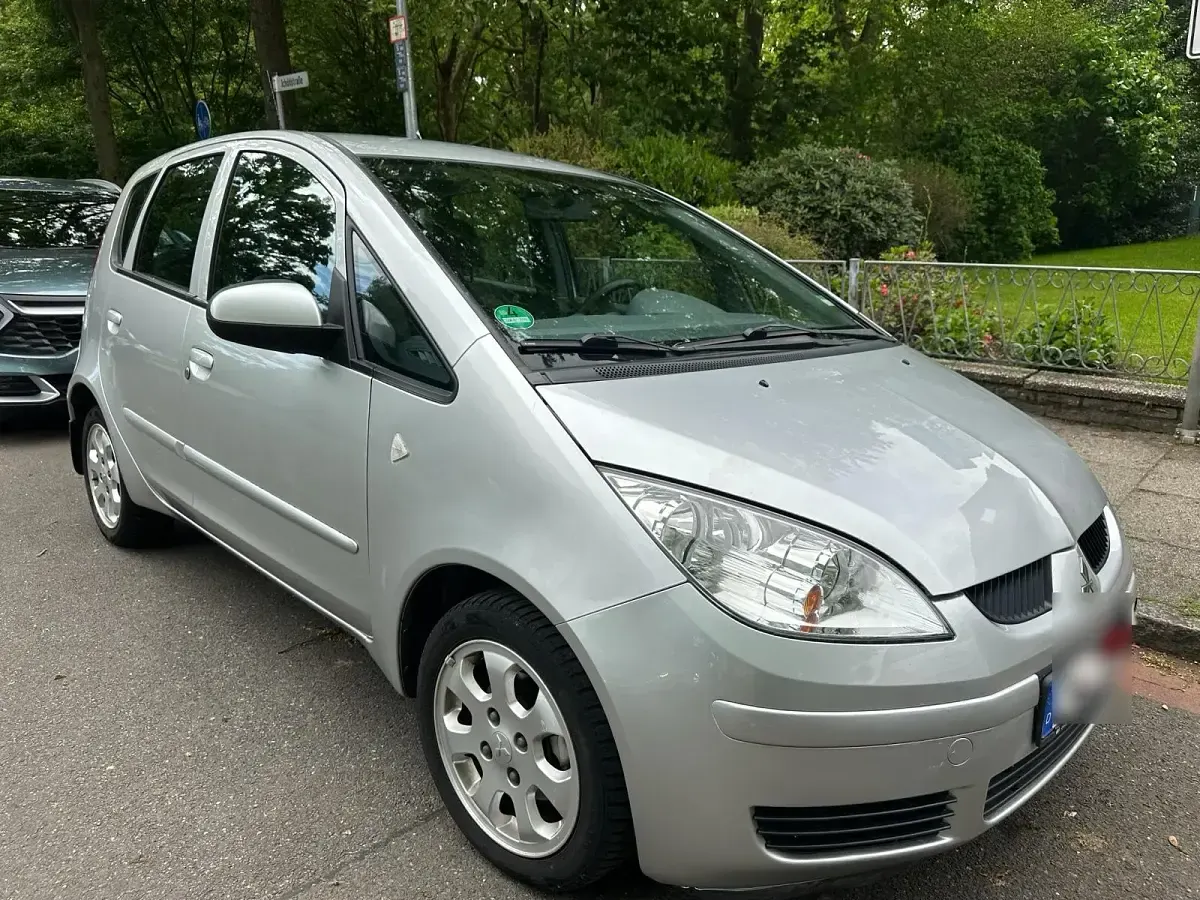 Gebraucht Mitsubishi Colt 109 PS (80 kW) 2006 Silber Kleinwagen