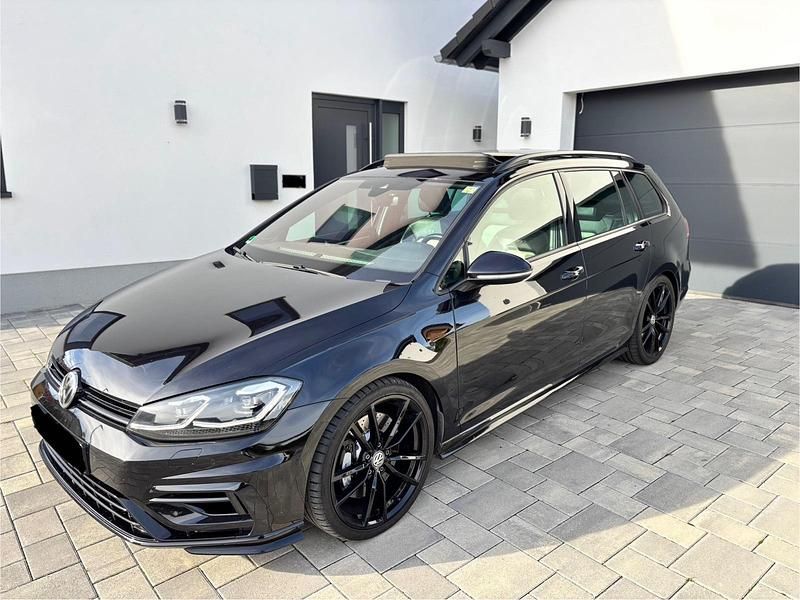 Schwarz Gebraucht 2019 VW Golf VII Kombi | 24.490 € - Bild 1/4