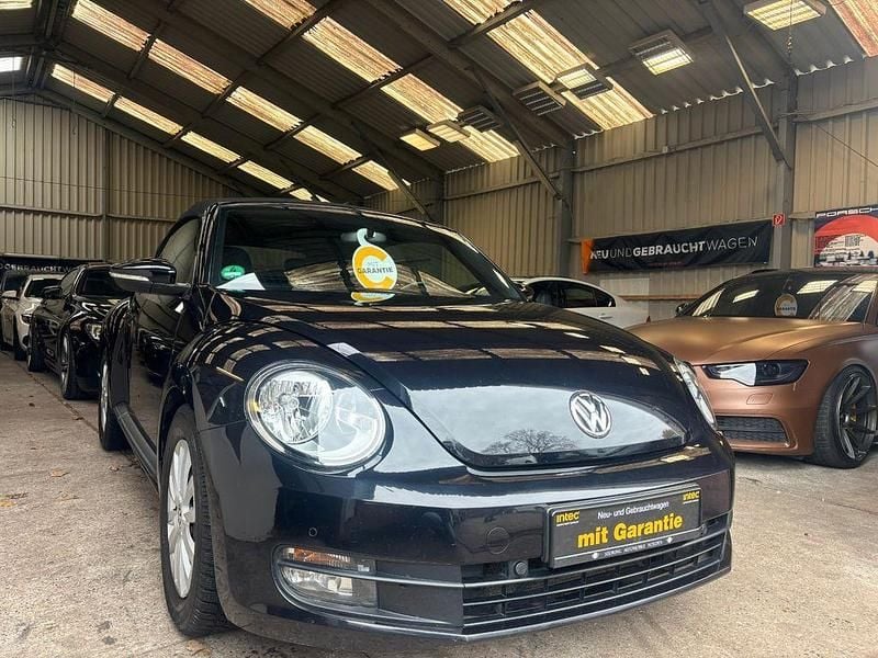 Gebraucht VW Beetle Cabriolet Basis 110 PS (80 kW) 2016 Schwarz Cabrio