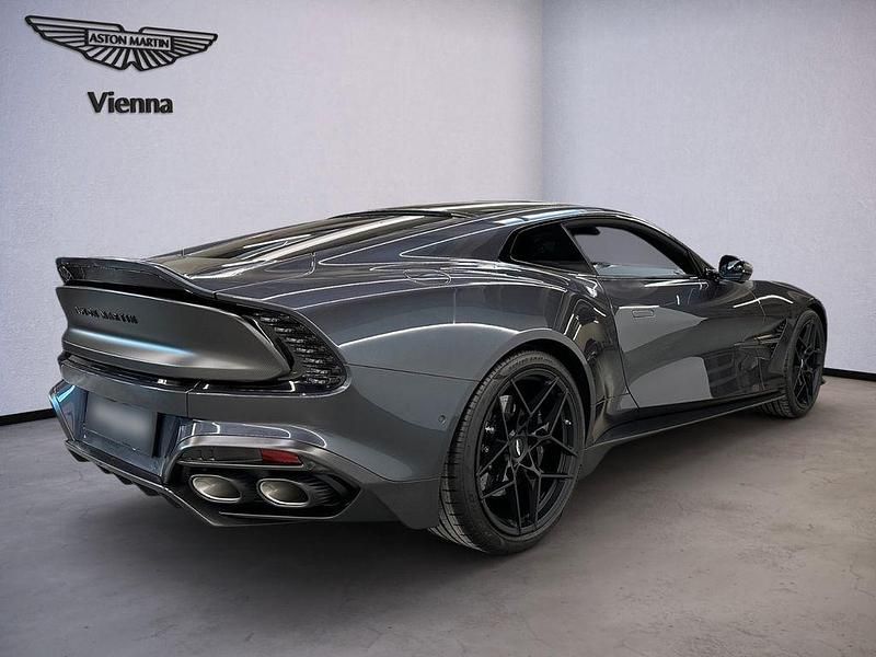 Neu Aston Martin Vanquish 835 PS (614 kW) 2026 Grau Coupé