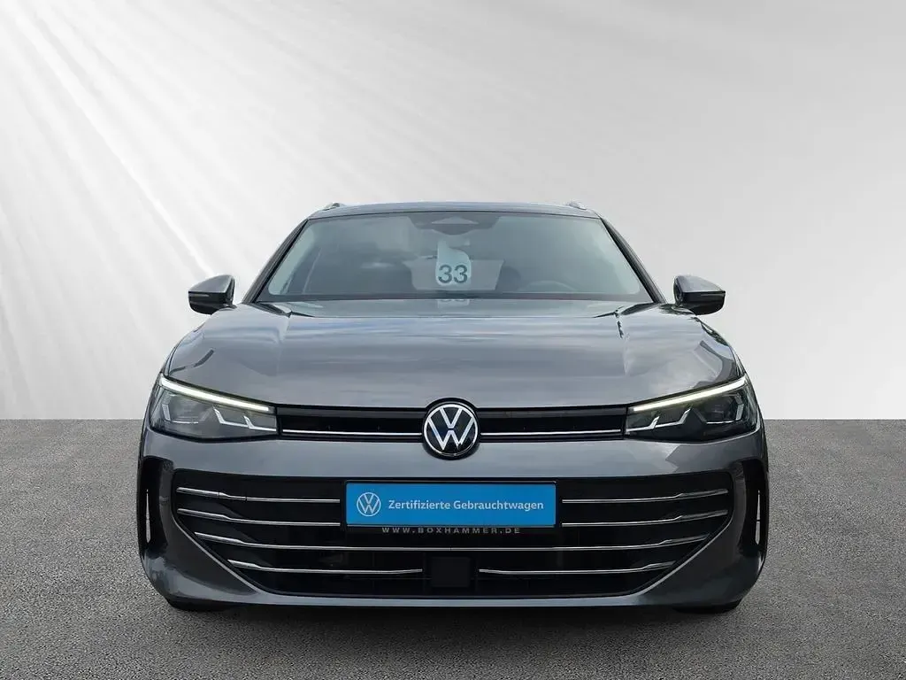 Gebraucht VW Passat Business 150 PS (110 kW) 2025 Grau Kombi