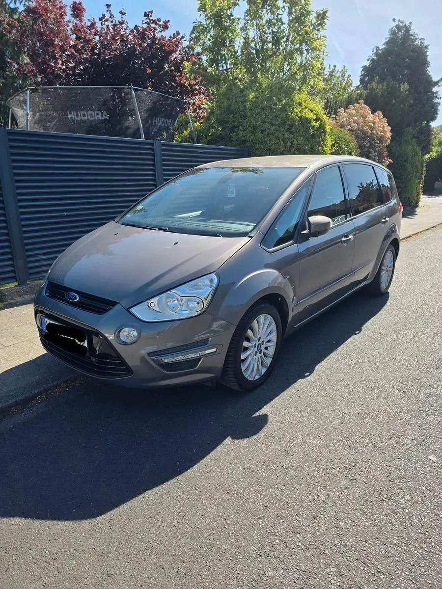 Gebraucht Ford S-MAX Trend 160 PS (117 kW) 2014 Grau Van / Kleinbus