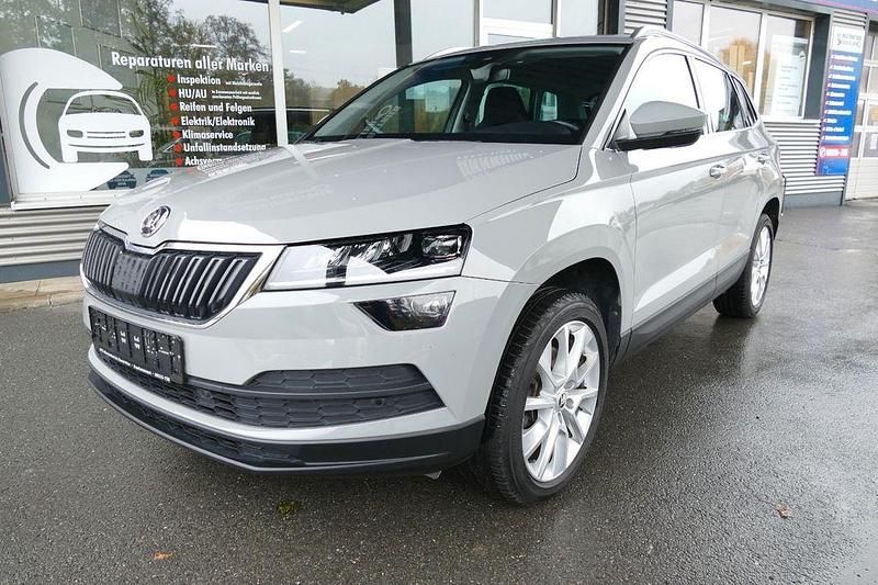 Grau Gebraucht 2018 Skoda Karoq Style SUV | 17.785 € (Guter Preis) - Bild 1/4