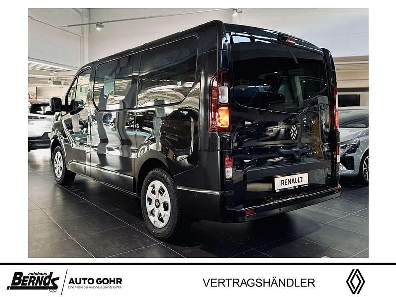 Neu Renault Trafic Evolution 150 PS (110 kW) 2025 Tenebroschwarz metallic Van / Kleinbus