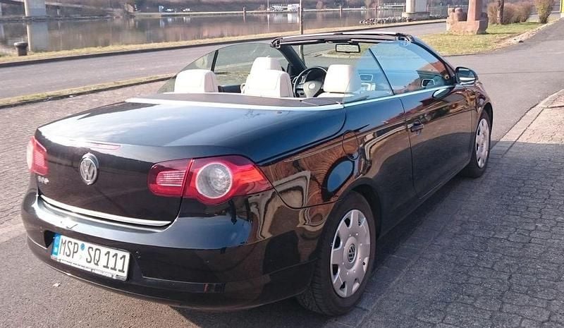 Gebraucht VW Eos 140 PS (102 kW) 2008 Schwarz Cabrio
