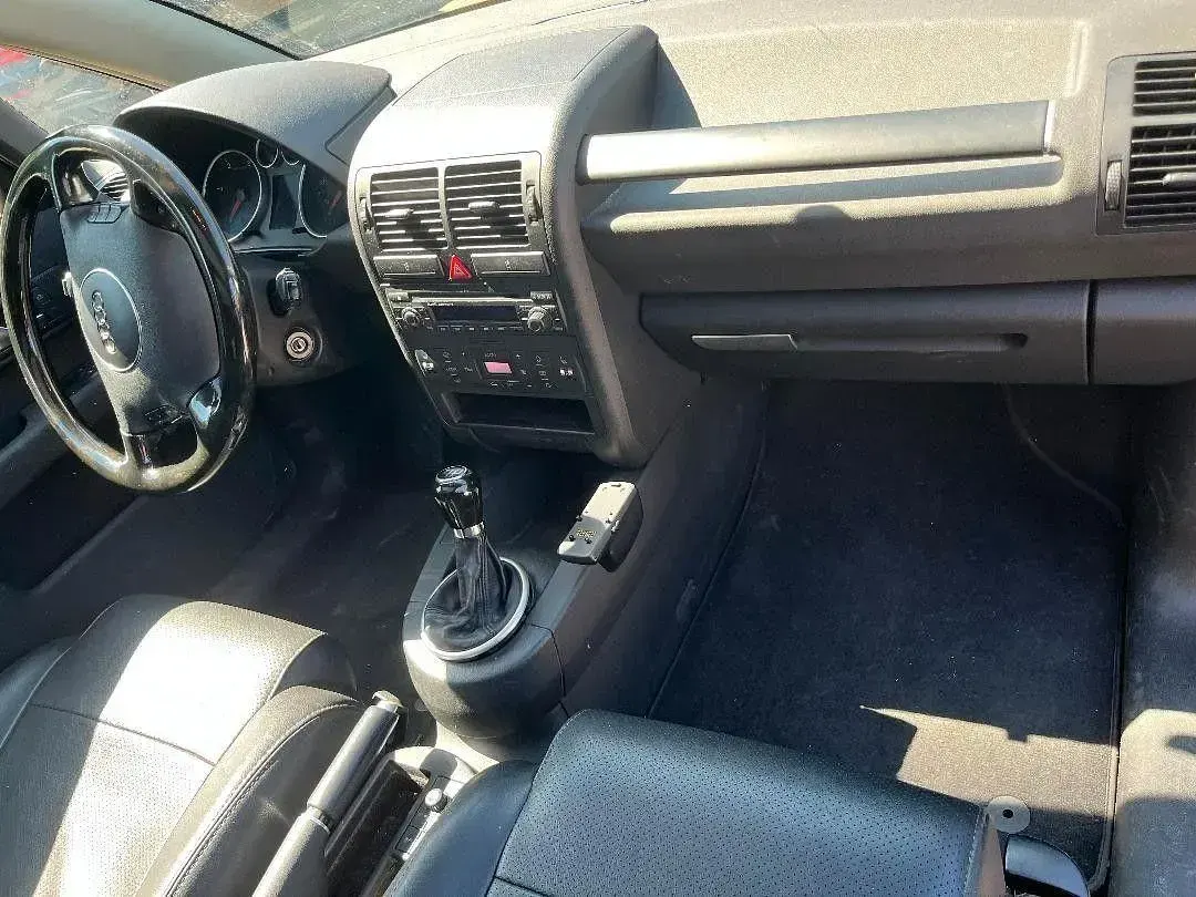 Gebraucht Audi A2 S-Line 90 PS (66 kW) 2004 Grau Kleinwagen