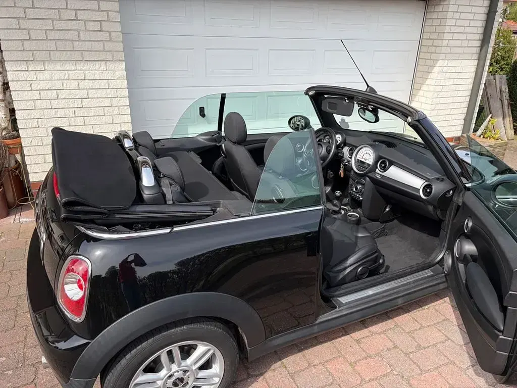 Occasion Mini Cooper Cabriolet 122 ch (89 kW) 2011 Noir Cabriolet