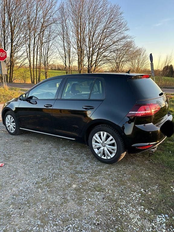 Gebraucht VW Golf VII Highline 150 PS (110 kW) 2016 Schwarz Limousine