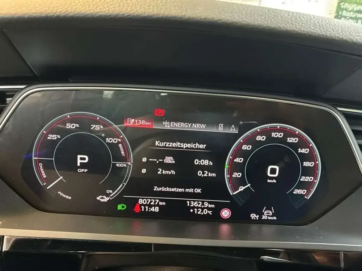 Usata Audi e-tron S-Line 300 kW (408 CV) 2023 Nero SUV